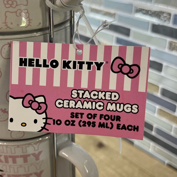 Hello Kitty Mug Set❤️ - Picture 2 of 3